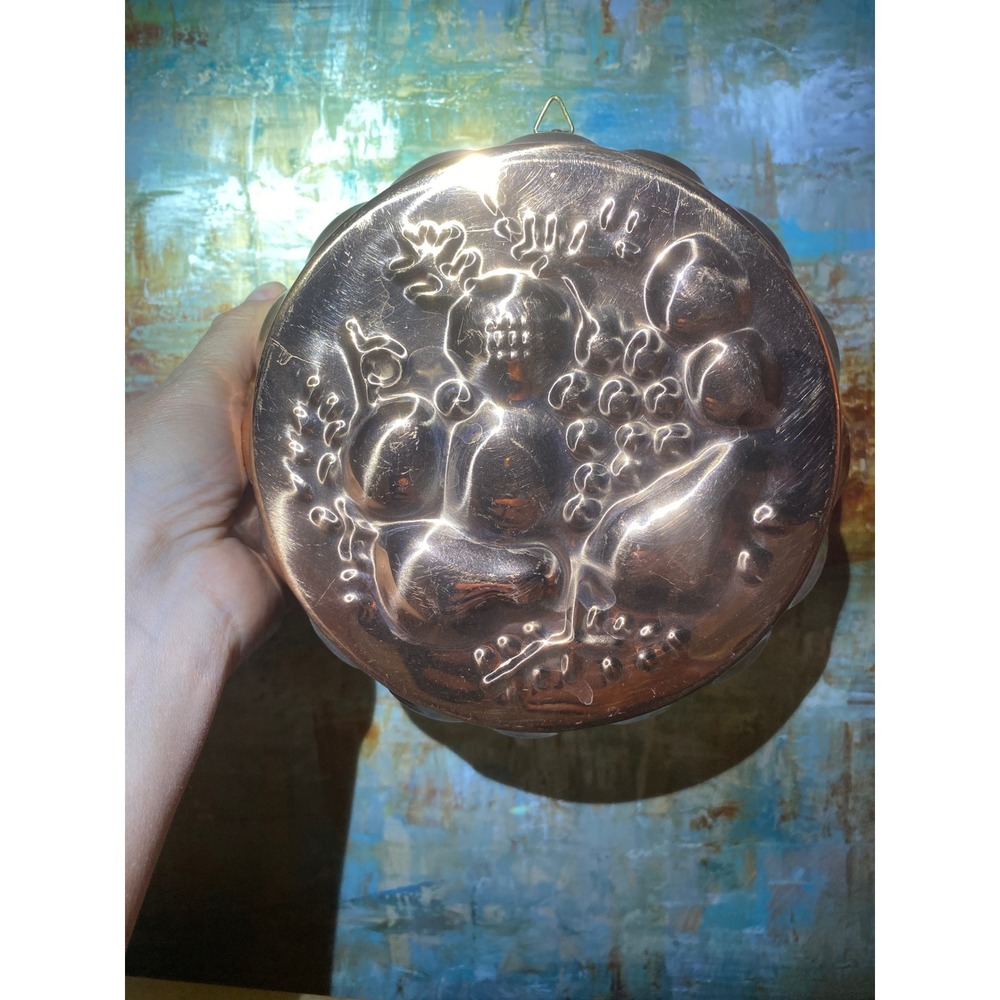 Vintage Copper Fruit Mold Scalloped Round‎ Grapes Pear Wall Hanging Decor 7.5in